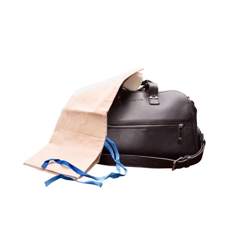 CARLTON LONDON Iris Gentleman | Travel Duffle Gym Water Repellent Bag with  Shoulder Strap for Both Men & Women of Premium Leatherette Fabric Duffel  Without Wheels brown - Price in India | Flipkart.com